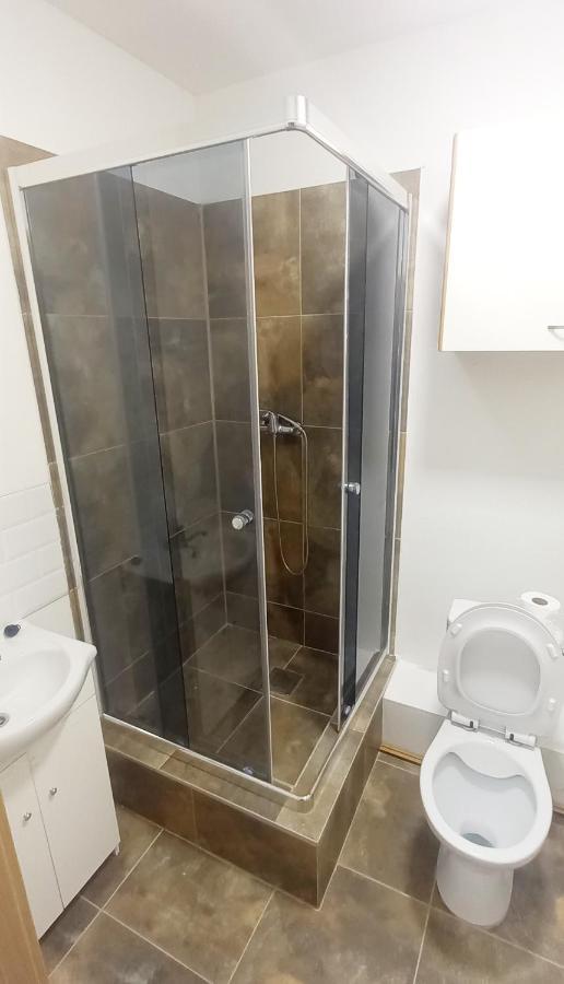 Krasny Priestranny Slnecny Apartman V Centre Mesta Trencin Bagian luar foto