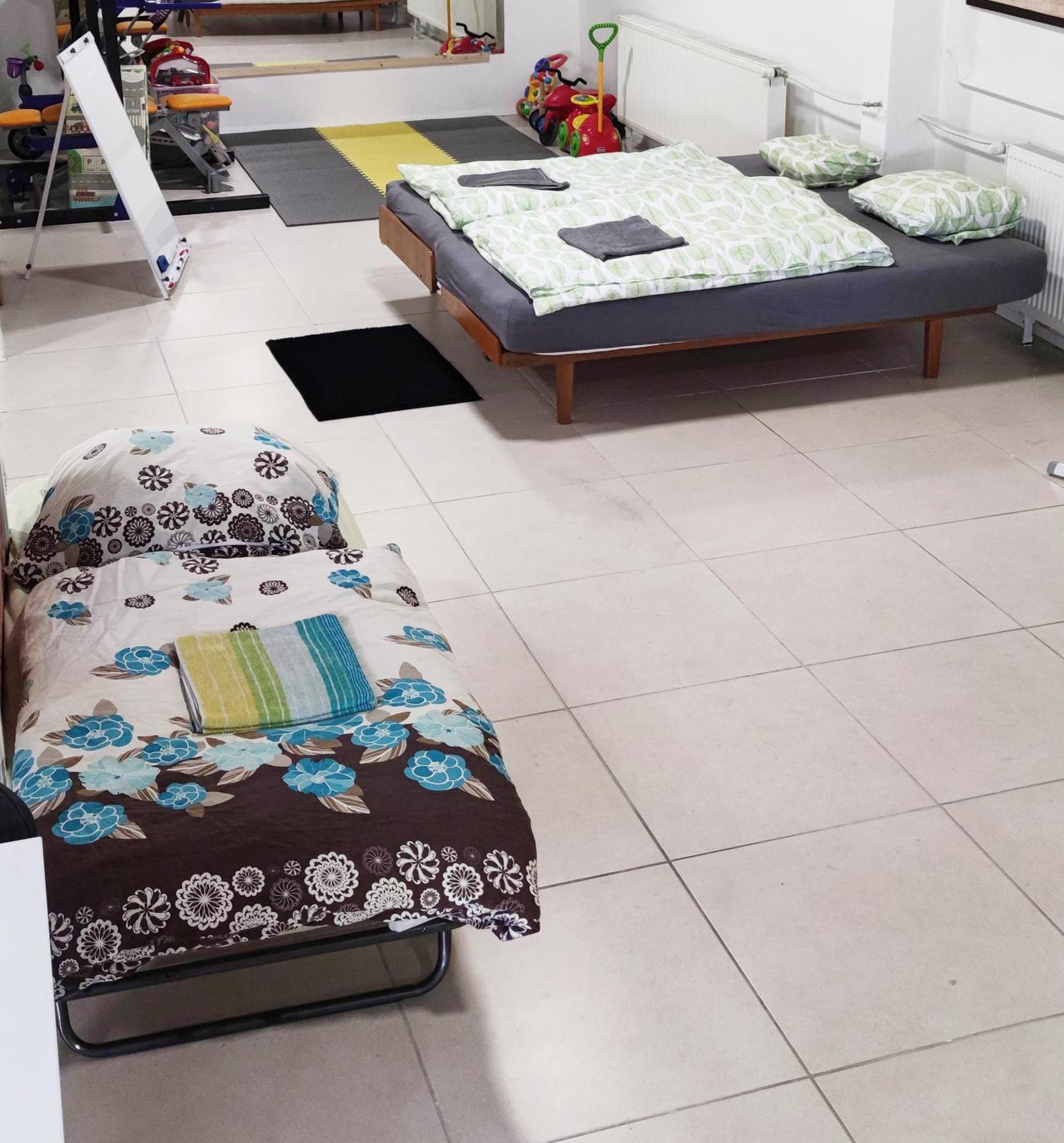 Krasny Priestranny Slnecny Apartman V Centre Mesta Trencin Bagian luar foto